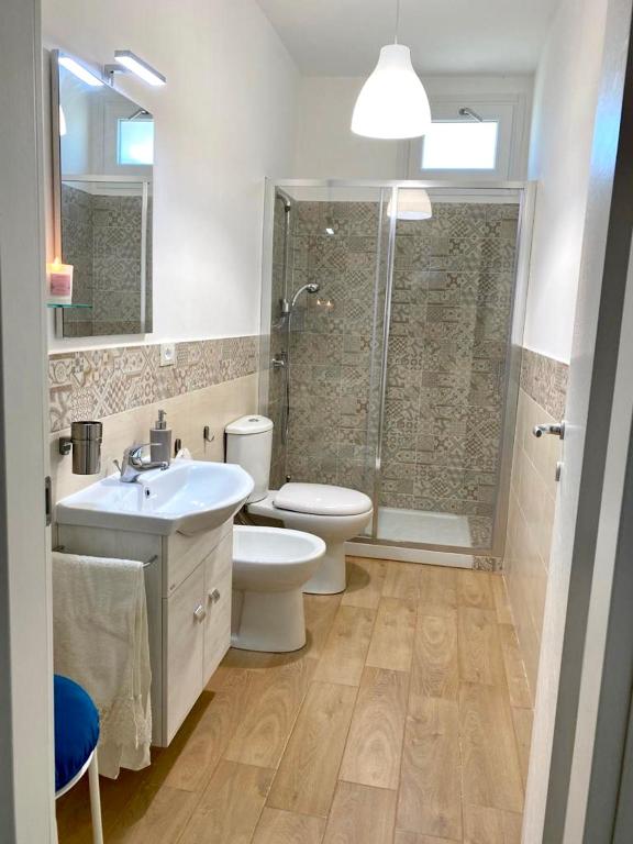 A bathroom at Casa vacanze Almàsalo