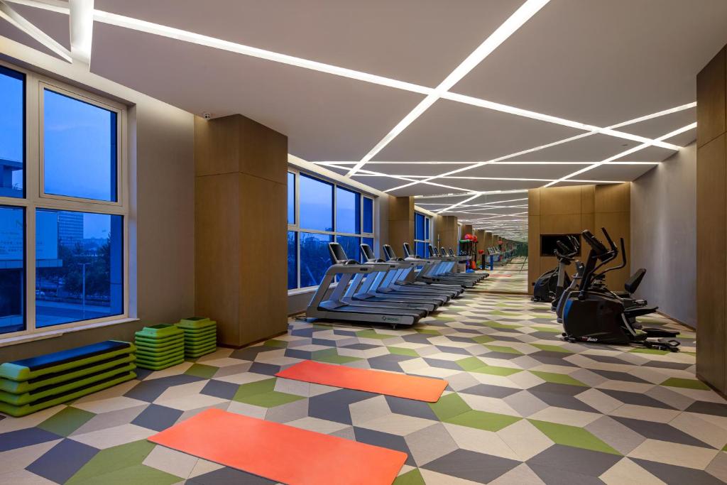 Fitness centrum a/nebo fitness zařízení v ubytování Holiday Inn Express Langfang New Chaoyang by IHG