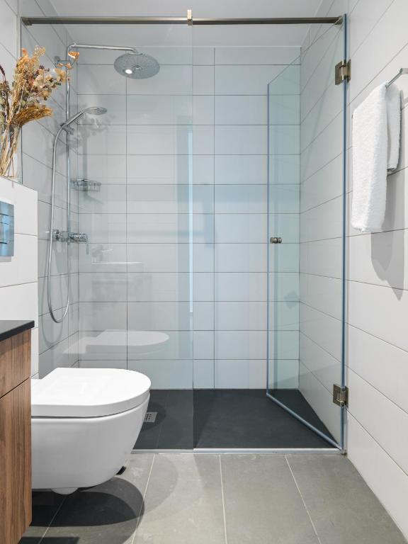 Koupelna v ubytování LIV URBAN Suites