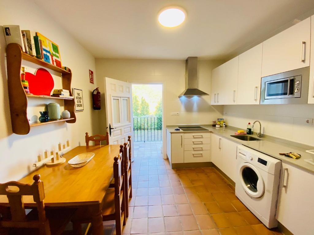 Kuchyň nebo kuchyňský kout v ubytování Stay Wild en Las Casitas de Huerta Arriba