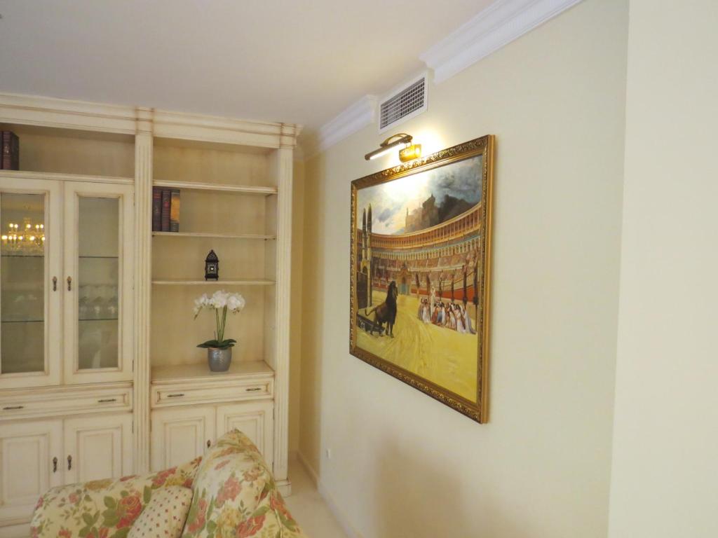 Fotografia z galérie ubytovania Spacious 700m2 villa, Golfers paradise. v destinácii Santa Fe de los Boliches