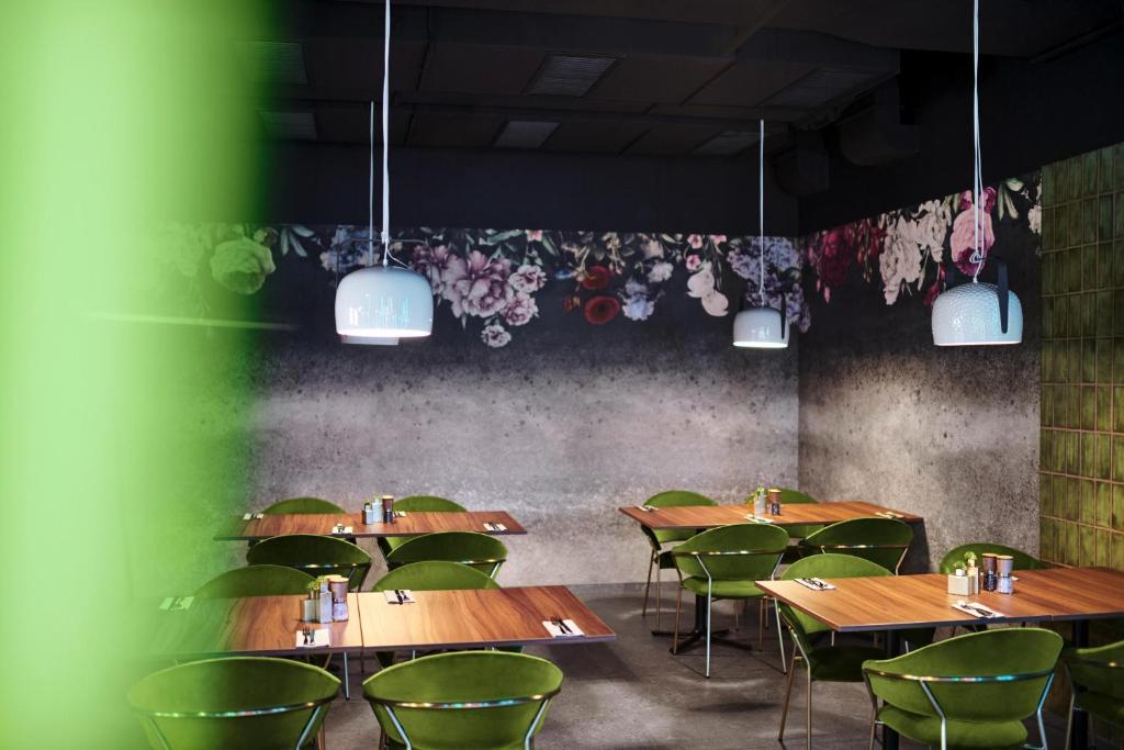 Reštaurácia alebo iné gastronomické zariadenie v ubytovaní Jaz in the City Vienna