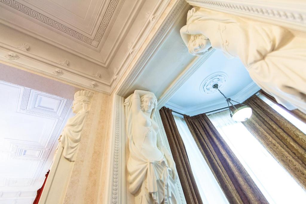 Ekaterina Hotel - Deluxe Triple Room