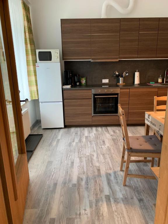 Kuchyň nebo kuchyňský kout v ubytování Ferienwohnung Schweng