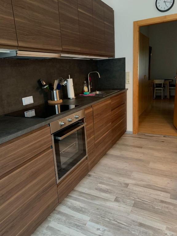 Kuchyň nebo kuchyňský kout v ubytování Ferienwohnung Schweng