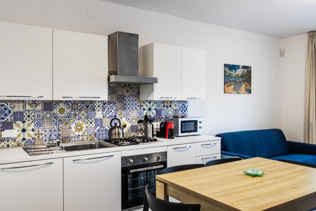Una cocina o zona de cocina en La Maiolica