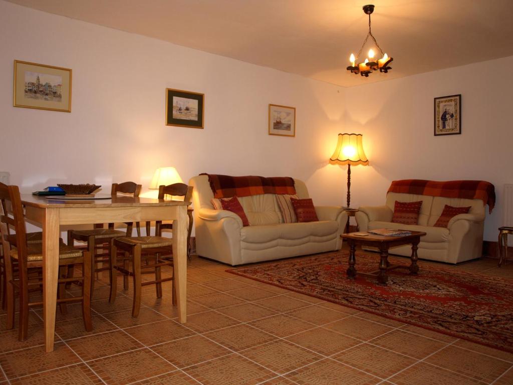 Le Manoir de La Foye - Portail (Two-Bedroom House)
