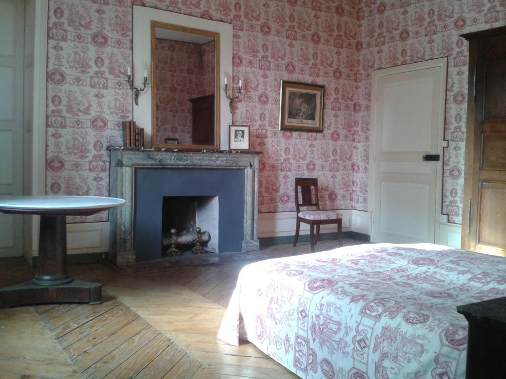 Le Château de BRESSEY & son Orangerie - One-Bedroom Suite