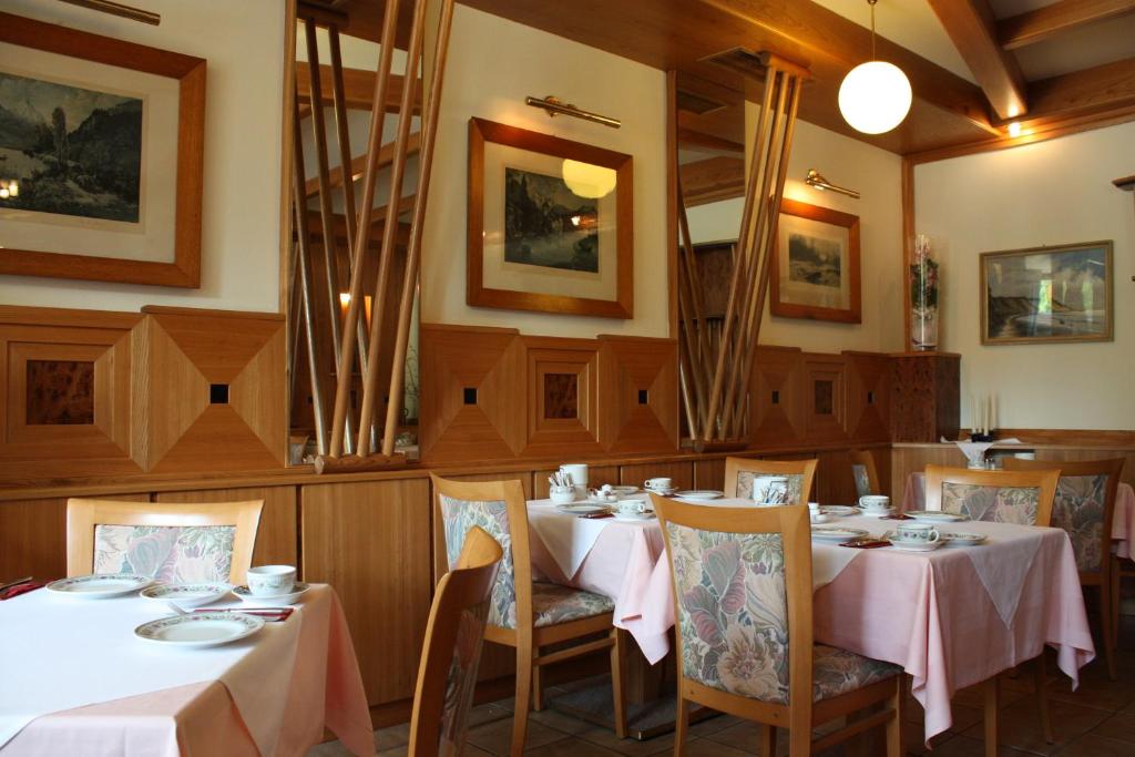 Restaurace v ubytování Hotel Königsseer Hof