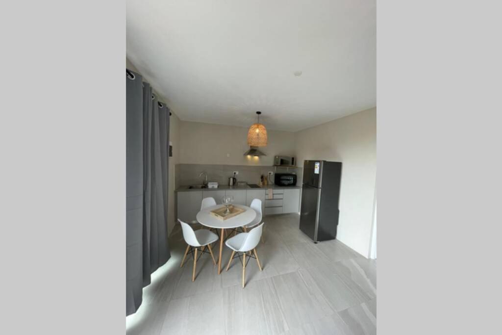 Fotografie z fotogalerie ubytování Bois Mapou Self Catering Apartments Unit 101 v destinaci Riviere Noire