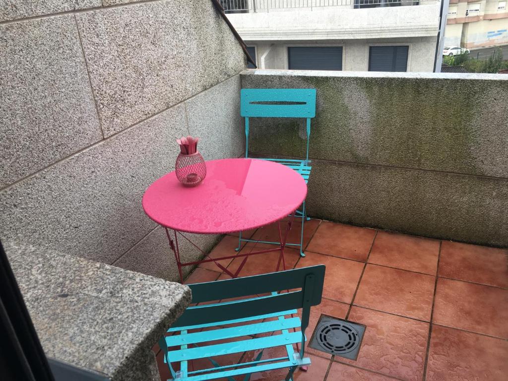 Balkón nebo terasa v ubytování Acogedor apartamento ático en el centro de O Porriño
