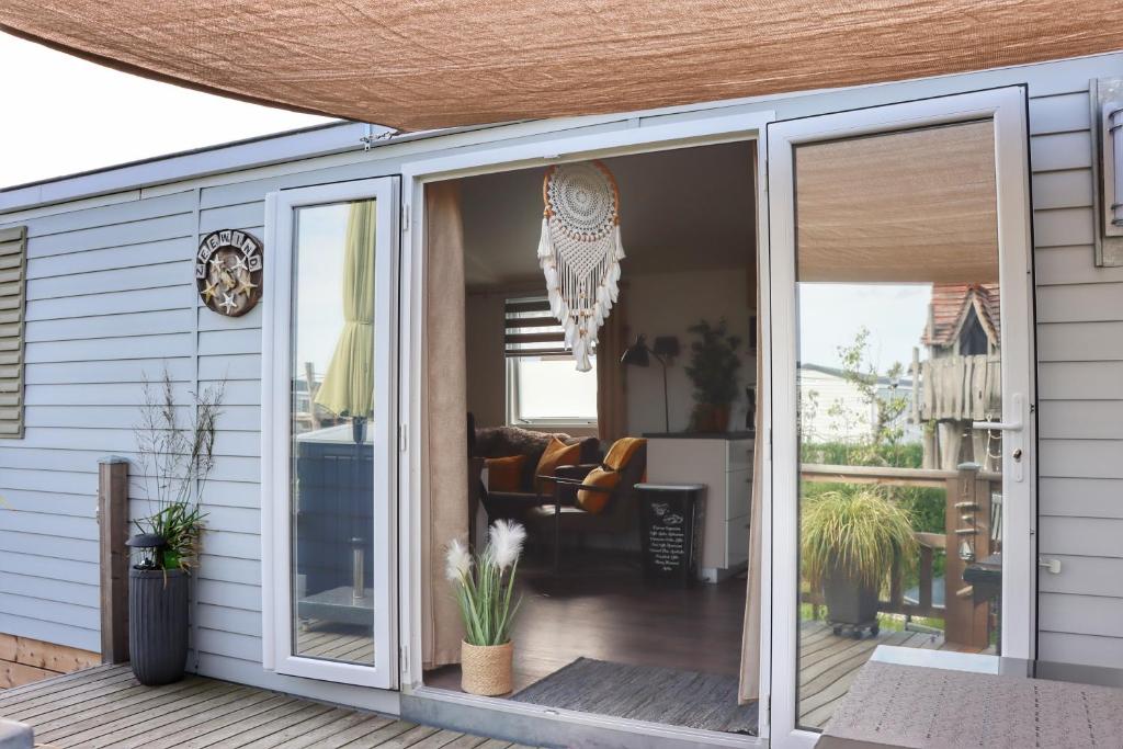 Fotografie z fotogalerie ubytování Chalet Zeewind v destinaci Oostkapelle