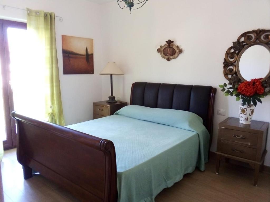 Modern 2 Bed Apartment, Free Parking & Wifi, Sleeps 4 - Appartement De Deux Chambres