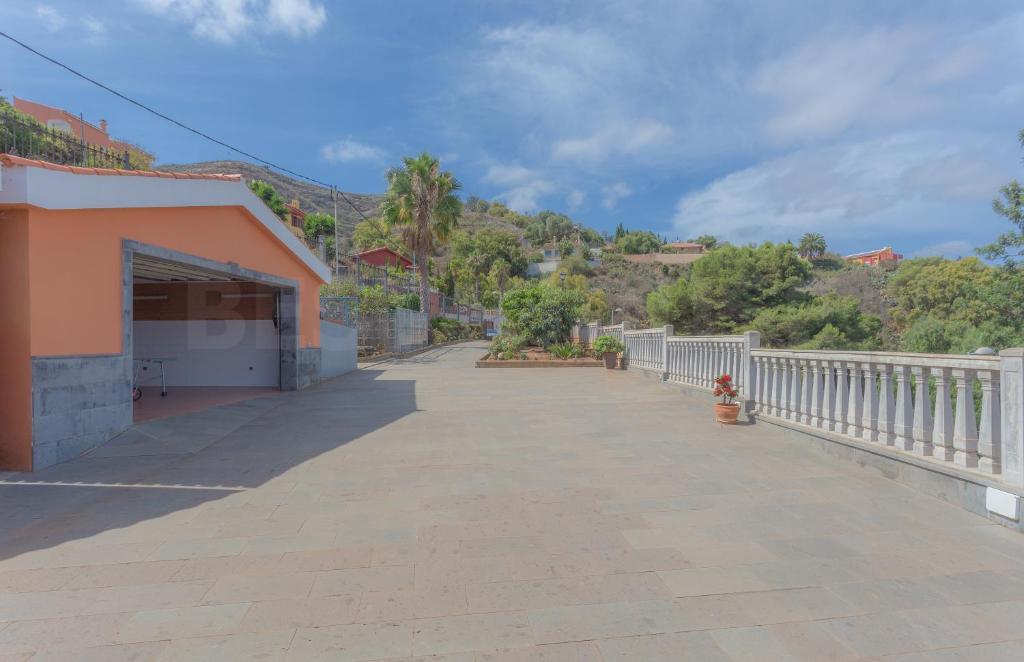 The building in which the holiday home is located