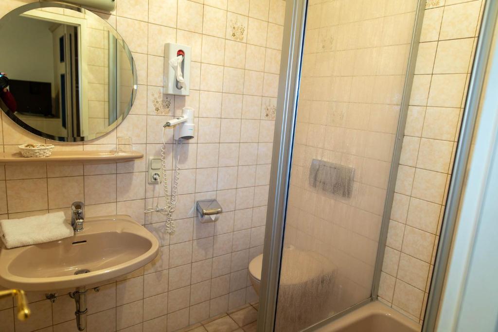 Koupelna v ubytování Fischerstüberl Attel
