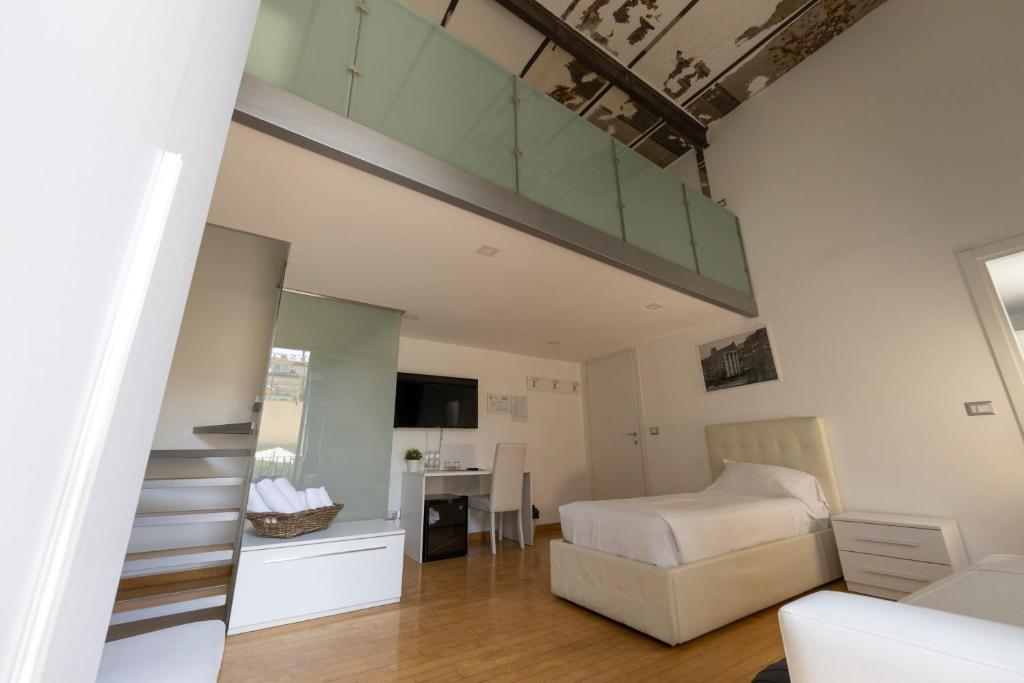 Μια τηλεόραση ή/και κέντρο ψυχαγωγίας στο Arch Rome Suites