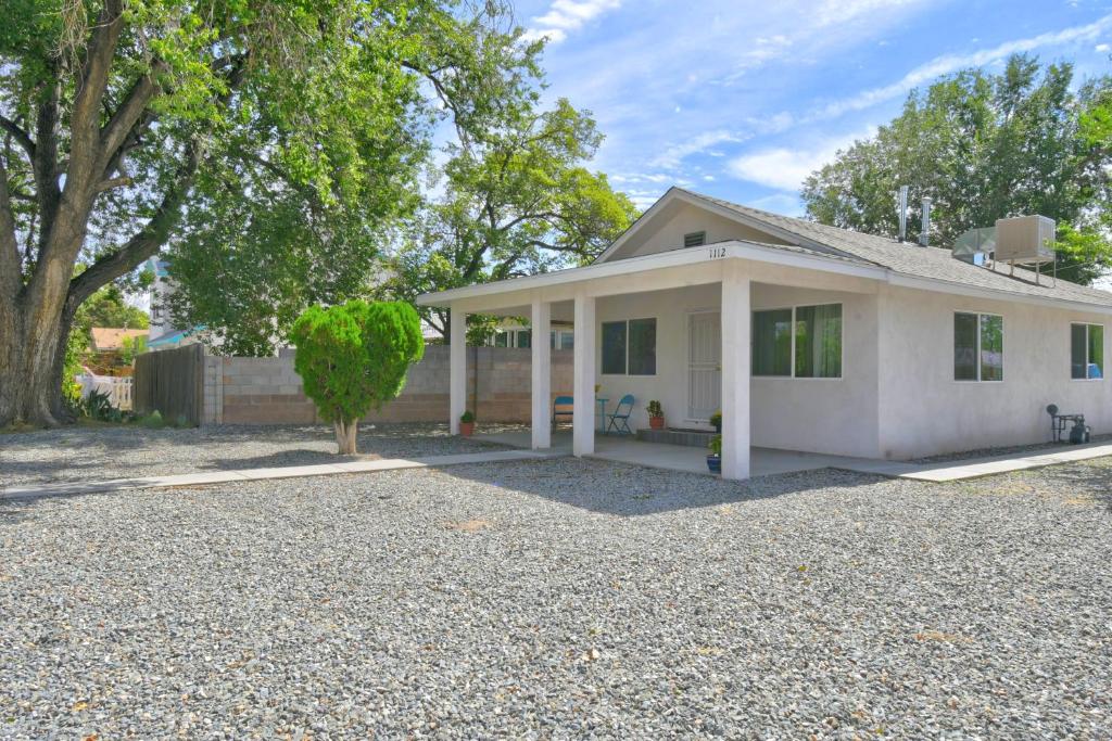 NEWLY REMODELED home in the heart of ABQ!