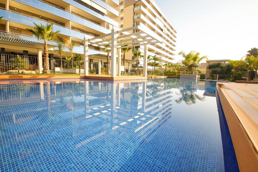 Lovely apartment with pool, AC and a great terrace - Housity