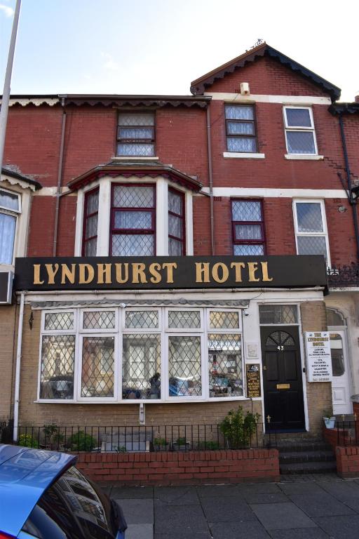 Lyndhurst B&B in Blackpool, Lancashire, England