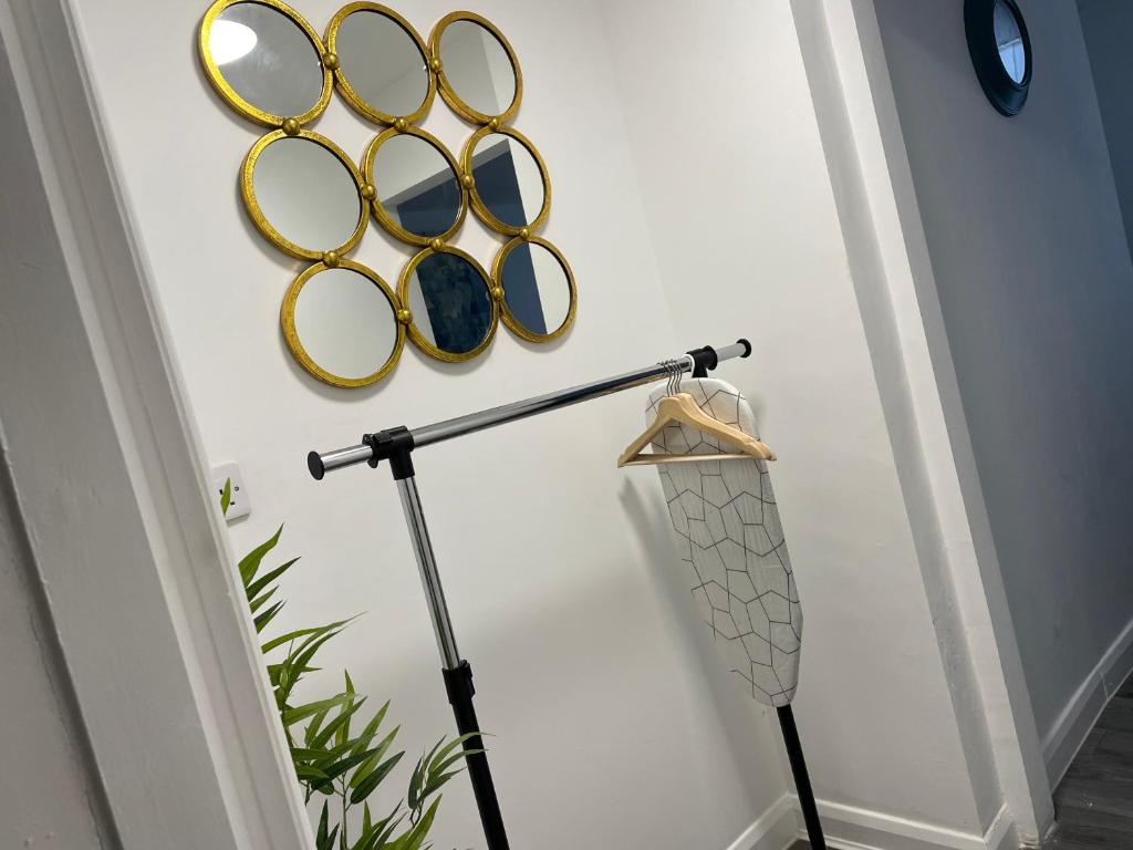 CityStays Rooms with Free Parking - Deluxe Double Room