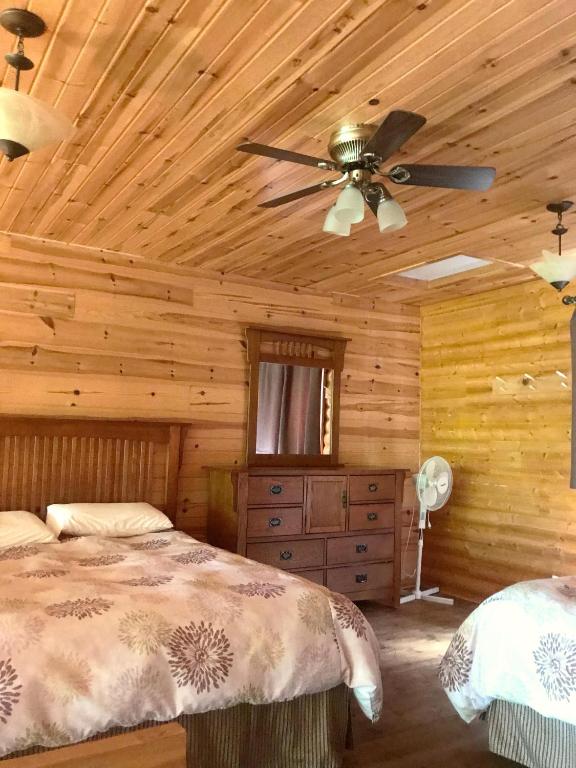 Chalets et Spa Lac Saint-Jean - Loft Avec Mezzanine