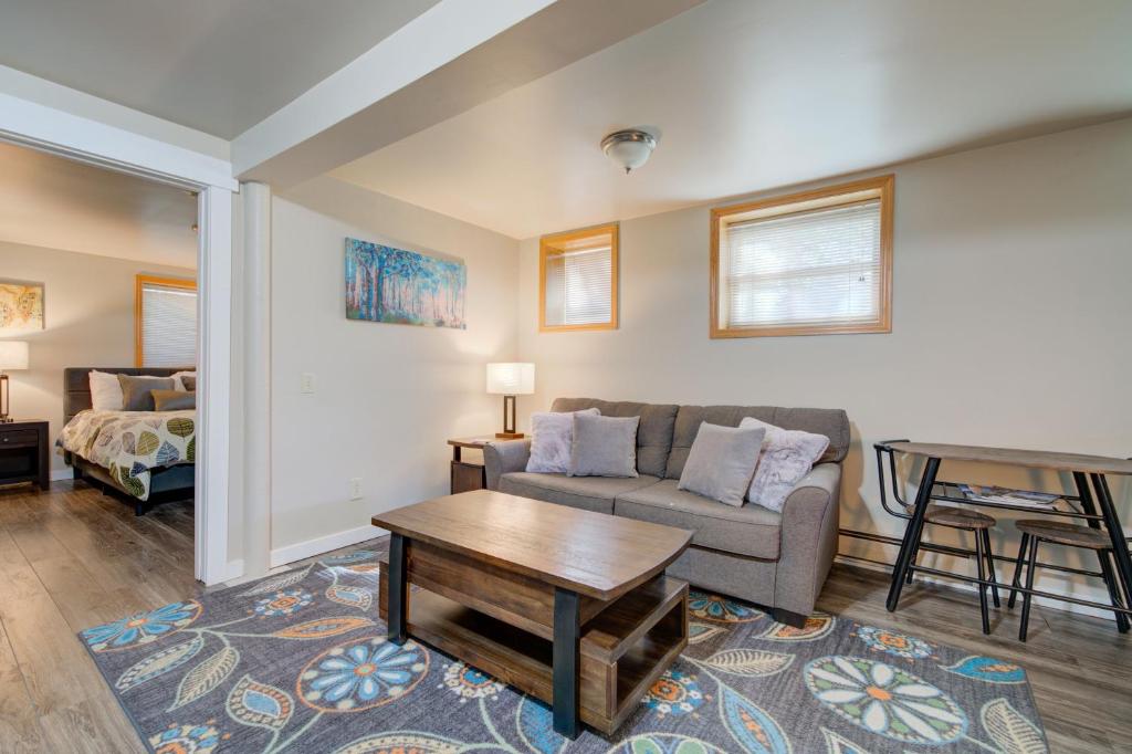 Charming and cozy downtown Bozeman 1 bedroom condo Walk to dinner and drinks - Apartamento De Una Habitación