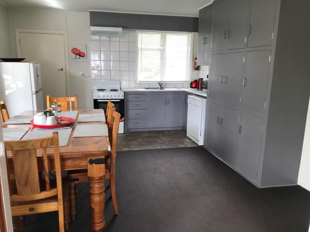 Kuchyň nebo kuchyňský kout v ubytování Kaiapoi on Williams Motel