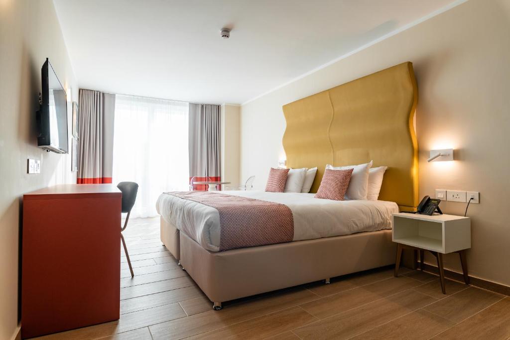 Seaview Hotel - Adults Only 16 Plus - 6