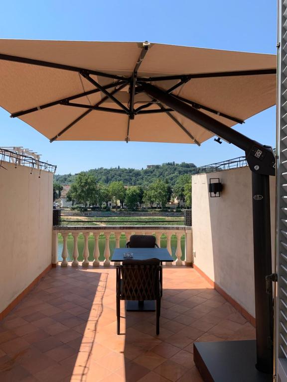 Hotel Lungarno Vespucci 50 - Resim 22