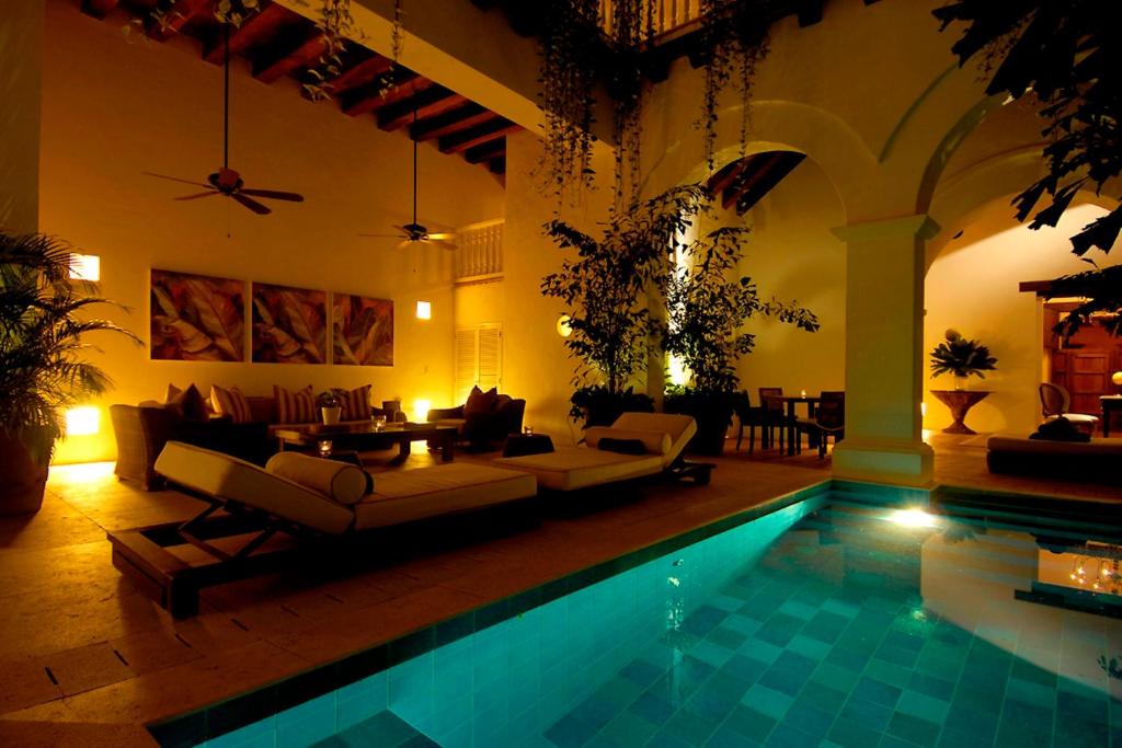 Bazén v ubytování Hotel Casa Don Sancho By Mustique nebo v jeho okolí