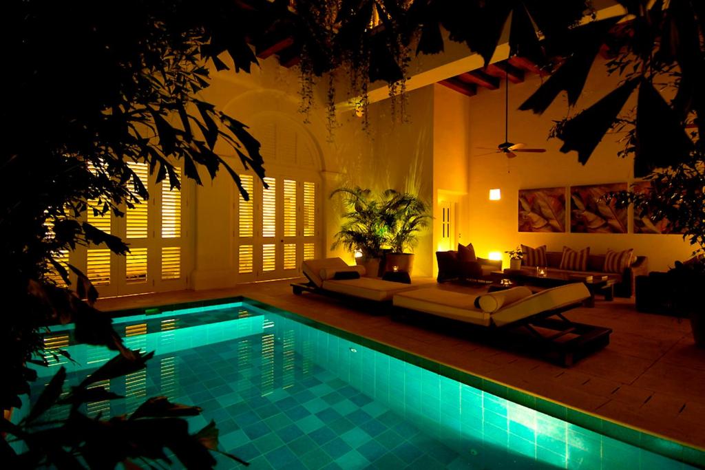 Bazén v ubytování Hotel Casa Don Sancho By Mustique nebo v jeho okolí