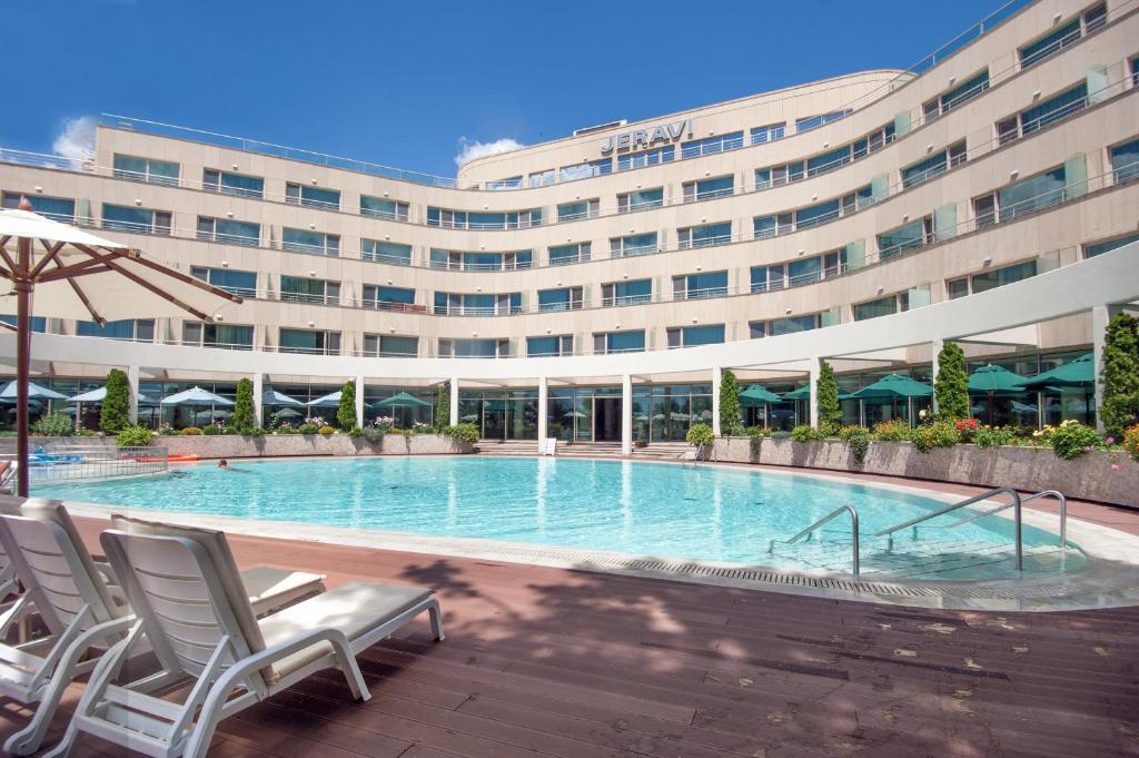 The swimming pool at or close to Jeravi Beach Hotel - All Inclusive