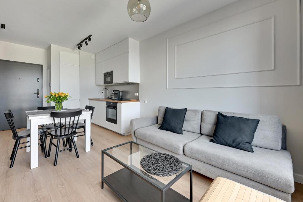 Blue Mandarin - Chlebova Apartments - One-Bedroom Apartment