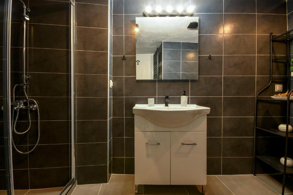 Thessaloniki Center Superior Apartment - 10