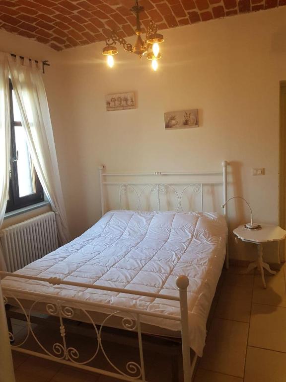 Azienda Agricola Cascina Monticone - Tweepersoonskamer Met Eigen Badkamer