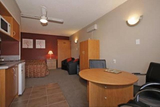 Kiwi Studios Motel - Resim 31