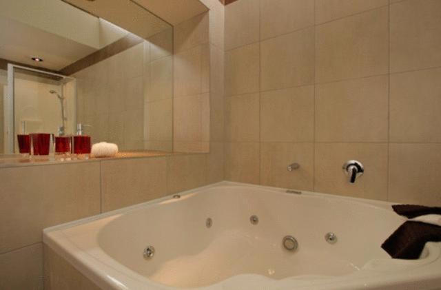 Kiwi Studios Motel - Resim 35