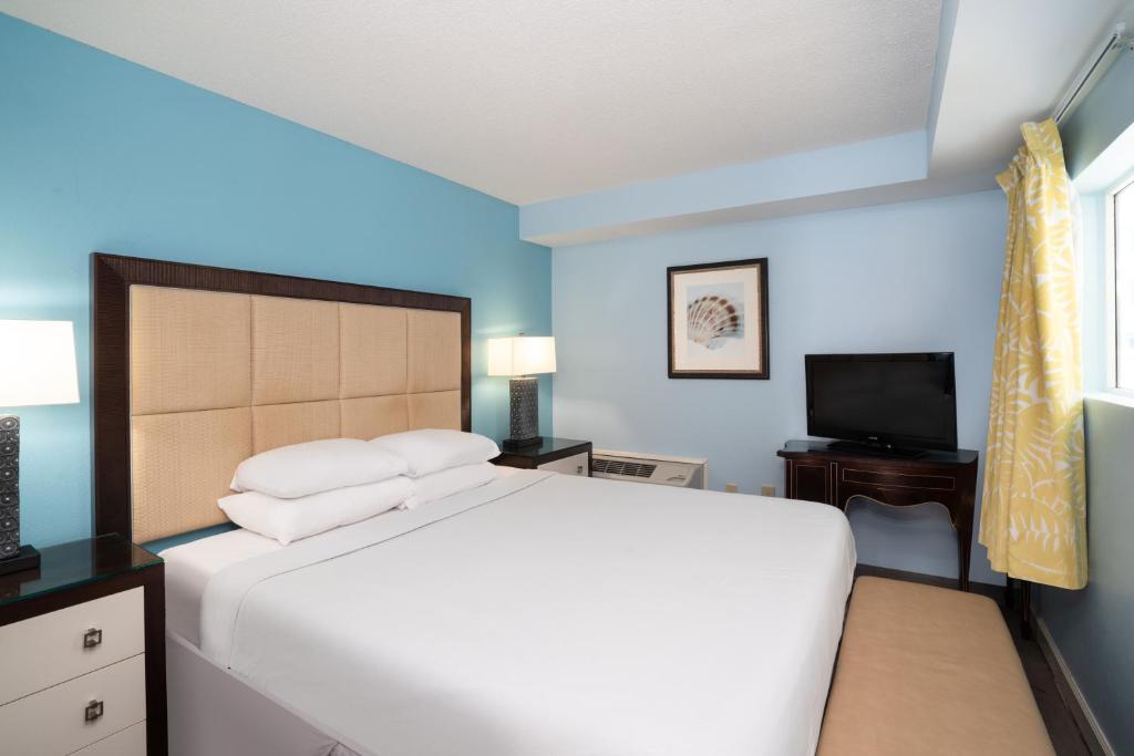 Postel nebo postele na pokoji v ubytování Palette Resort Myrtle Beach