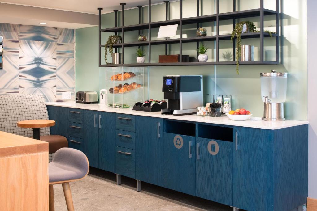 Kuchyň nebo kuchyňský kout v ubytování Hotel Keen