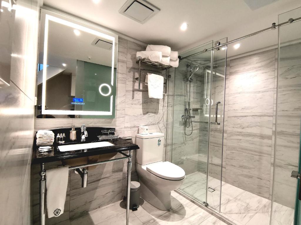 The Salisbury - Resim 4