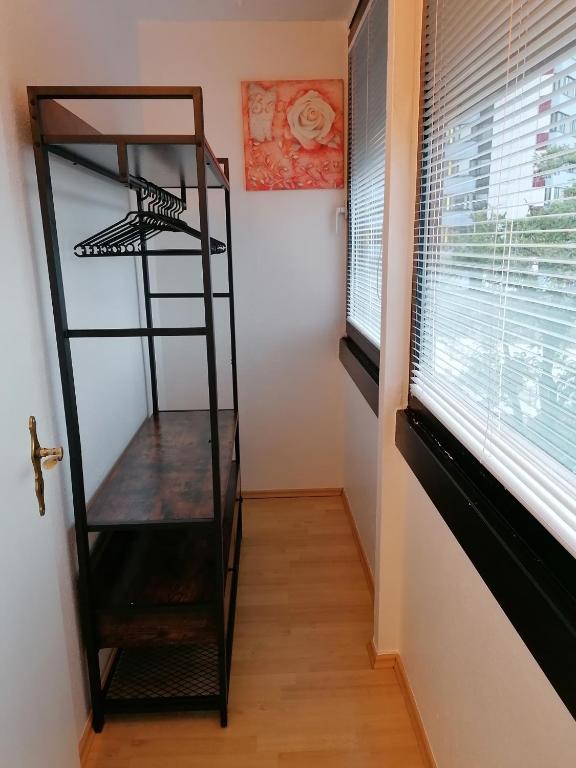 Appartement / Zentral gelegen in Lev.-Wiesdorf/ Friedrich-Ebert-Platz 5a/ 4. Etage mit Balkon