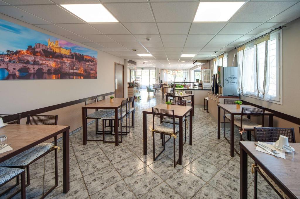 Restaurace v ubytování Sure Hotel by Best Western Beziers Le Monestie