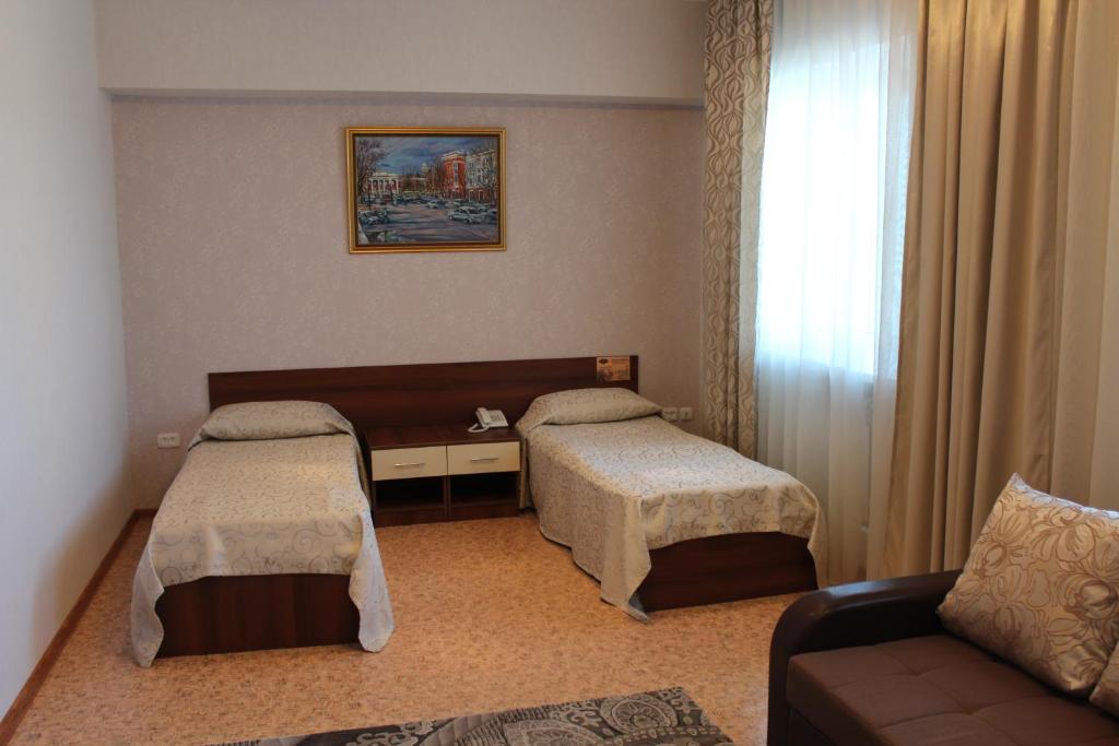 Hotel Zumrat - Standard Triple Room