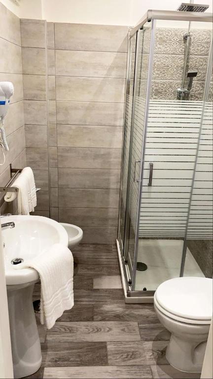 Łazienka w obiekcie Hotel stranamore