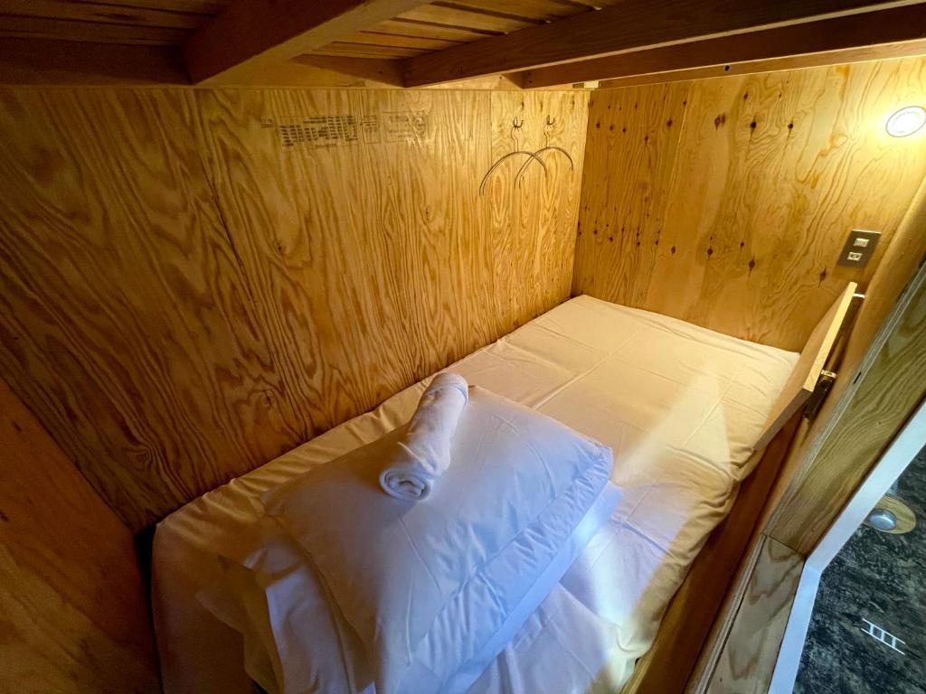 Postel nebo postele na pokoji v ubytování Hostel Have a Nice Day! ドミトリー 個室ルームあり#HVNI