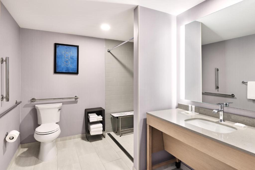 Hyatt Place Phoenix/Downtown - 