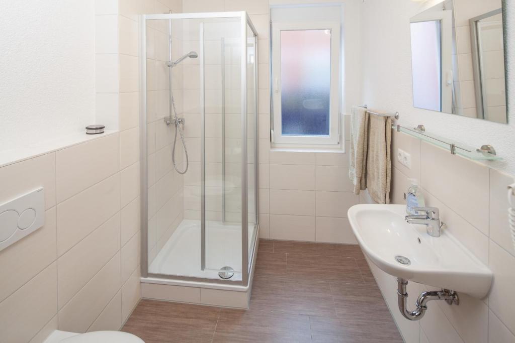 Kiefer-Apartments - 1