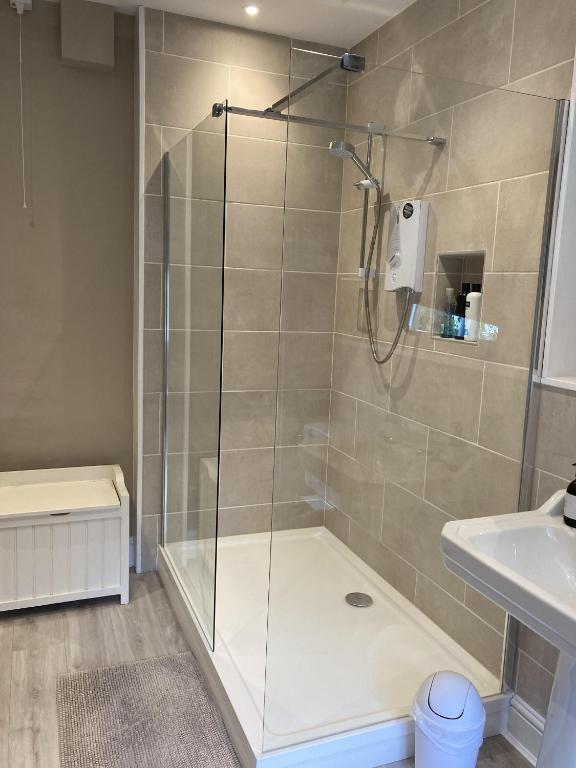 Grange Farm - Triple Room With Private Bathroom