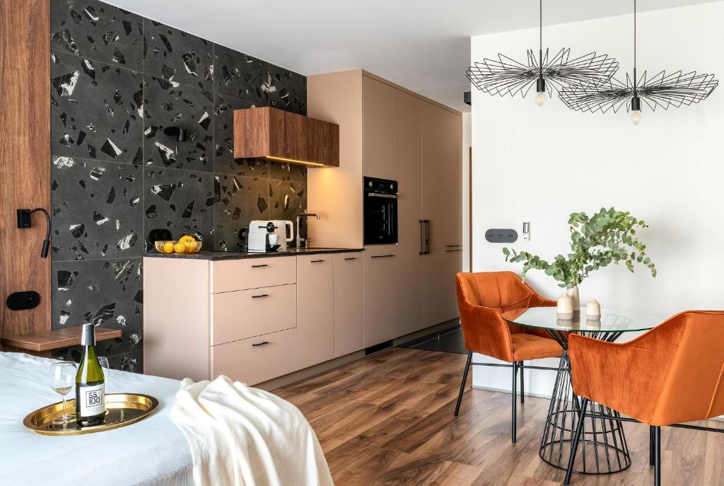 Kuchnia lub aneks kuchenny w obiekcie apartamenty-wroc Kurkowa