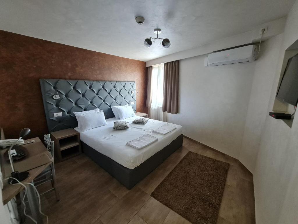 Hotel Fontana - Resim 15